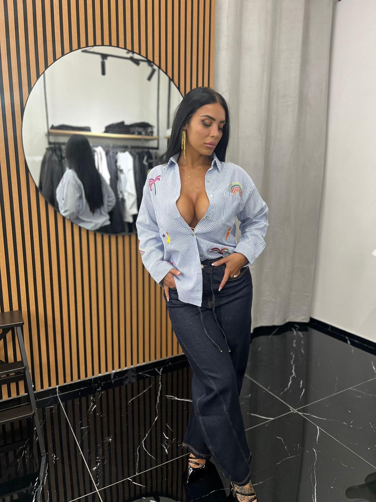 CAMICIA CON RICAMI