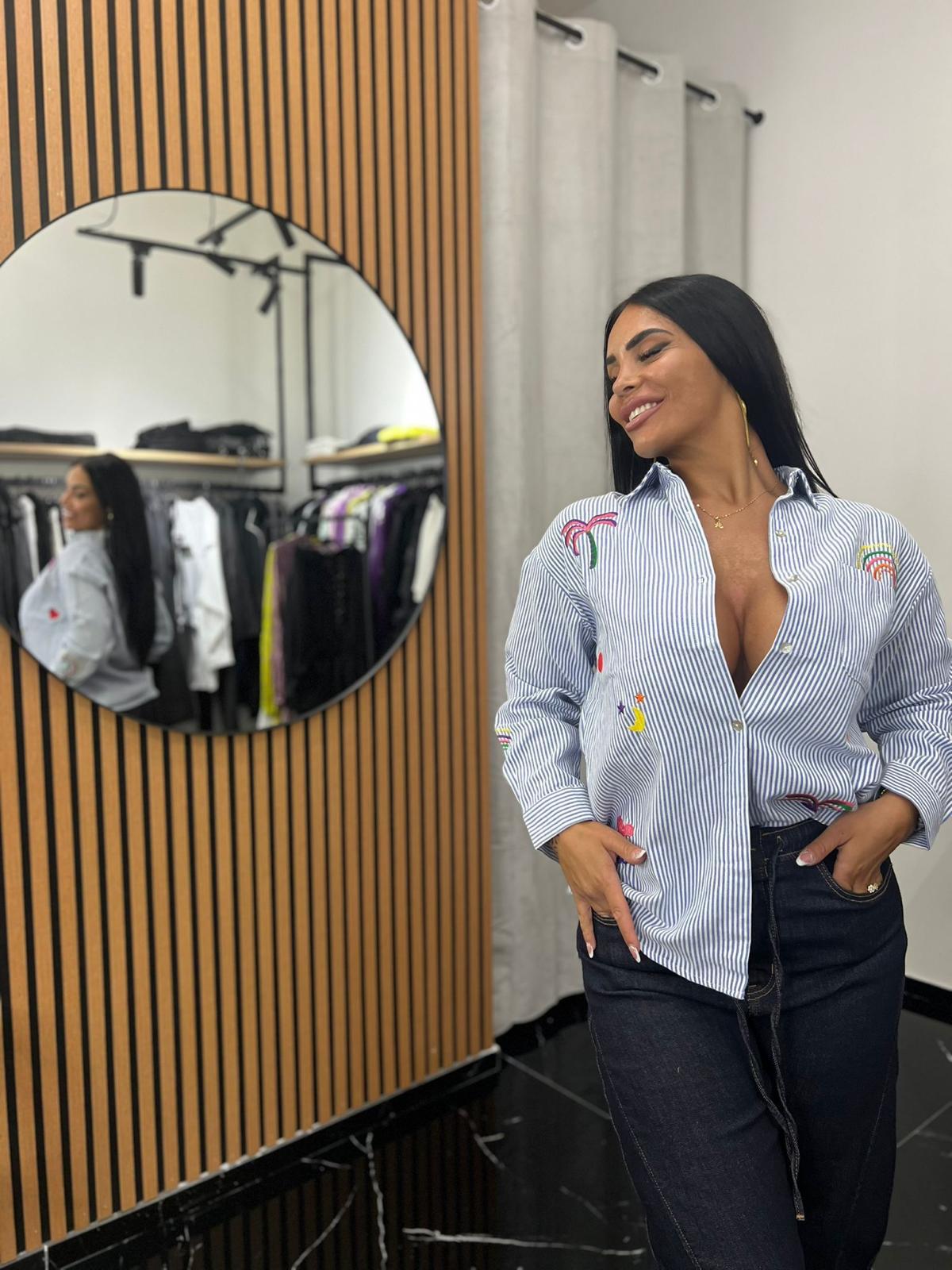 CAMICIA CON RICAMI