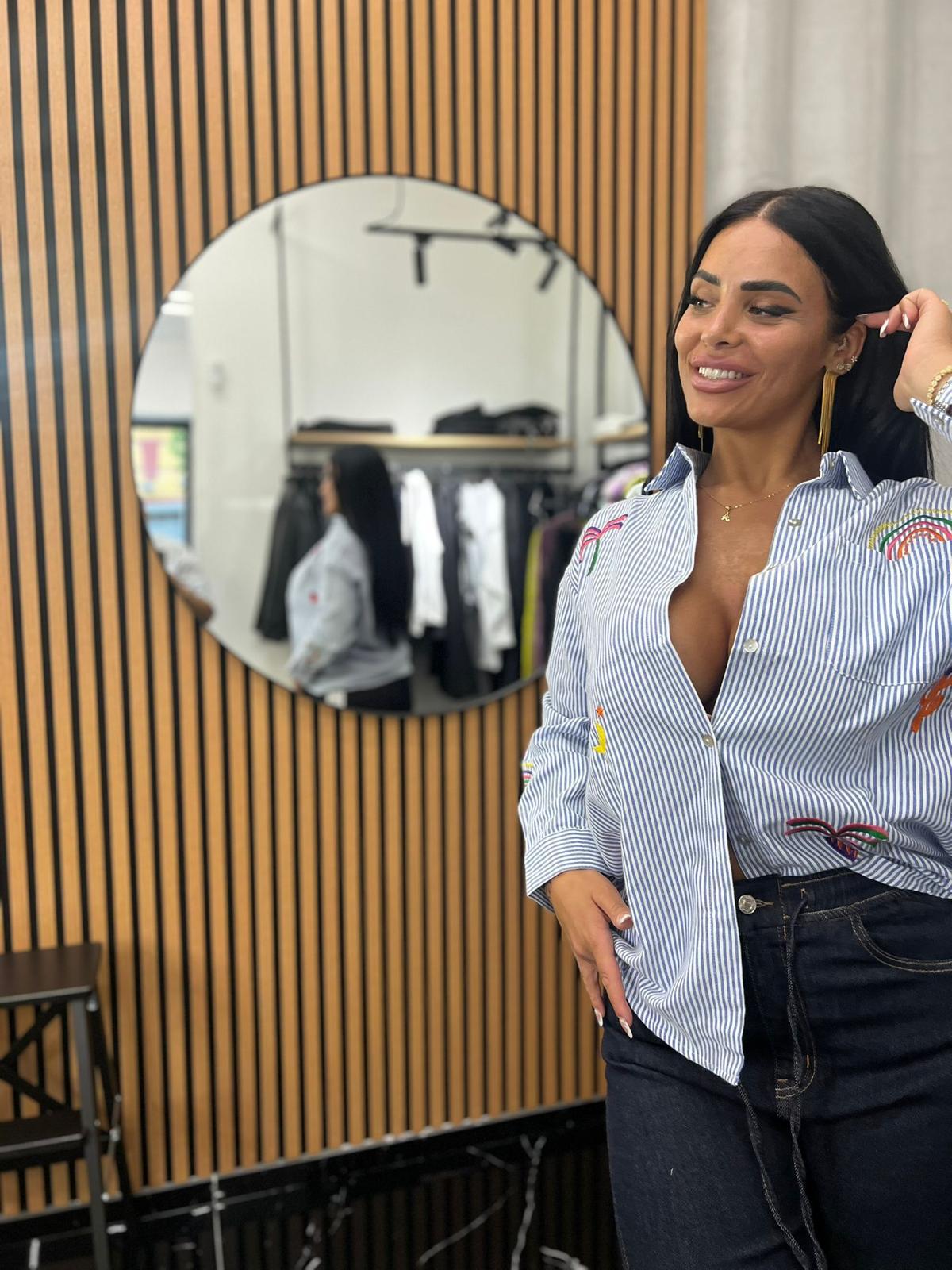 CAMICIA CON RICAMI