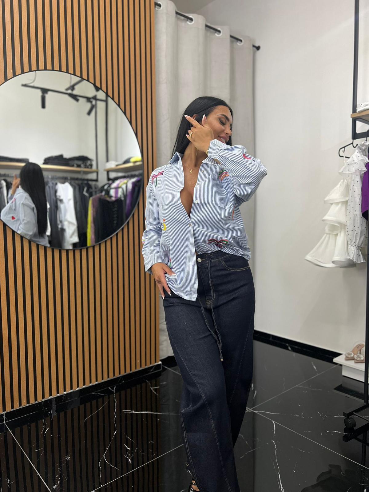 CAMICIA CON RICAMI