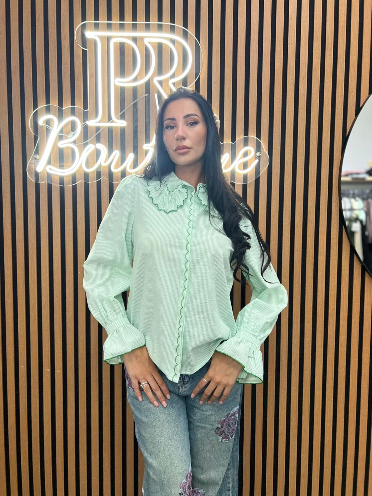 CAMICIA A COLLO LARGO