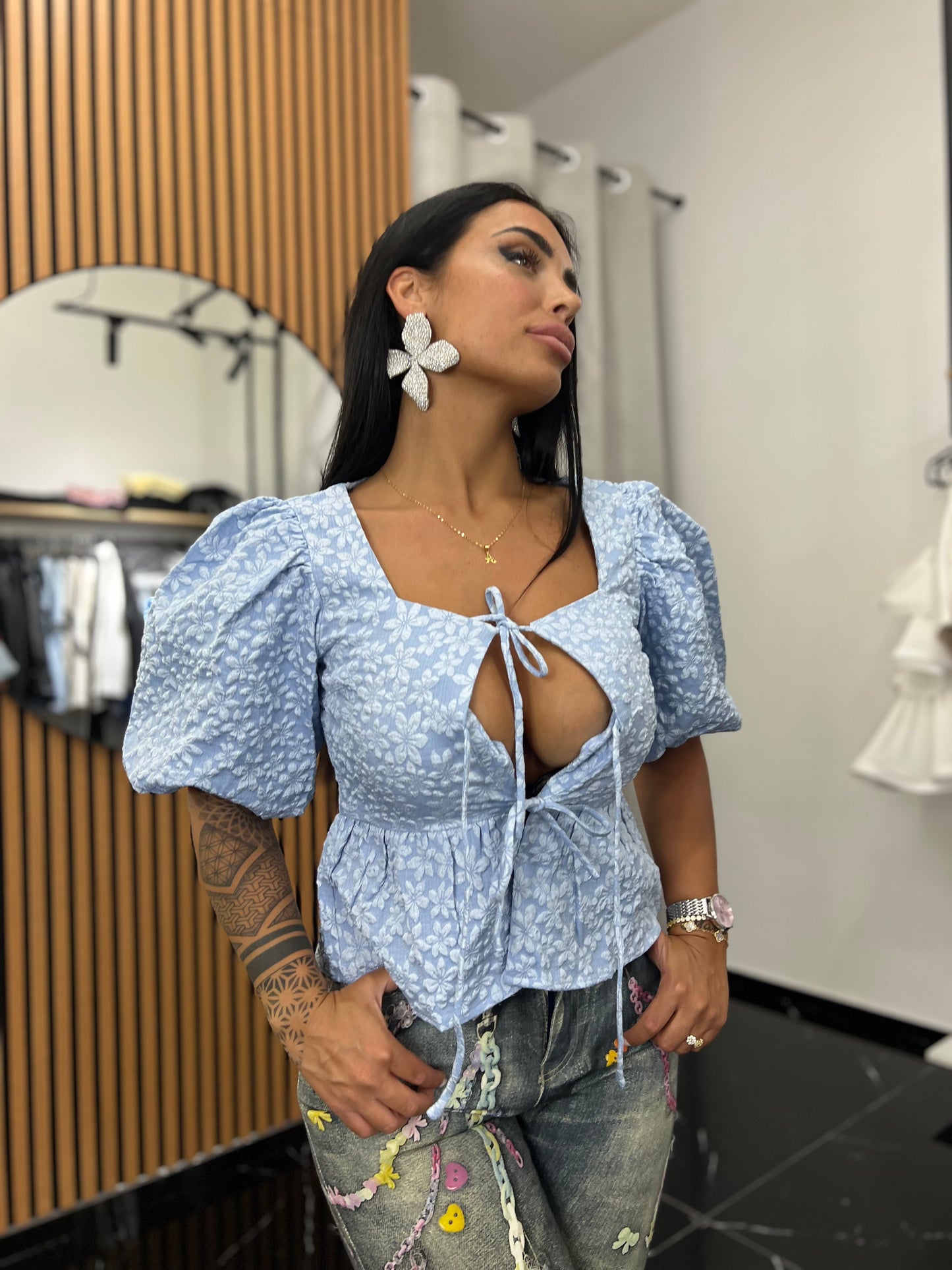 Camicetta con fiocchi