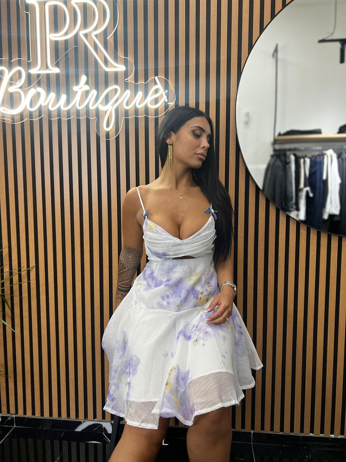 ABITO VANIA