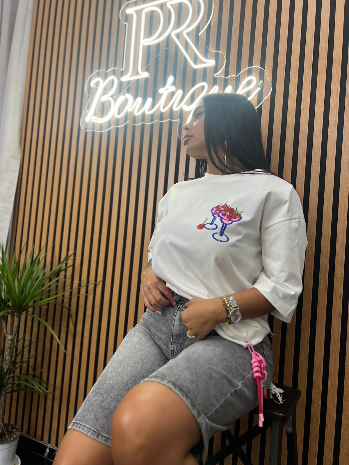 T-SHIRT CON CHARM