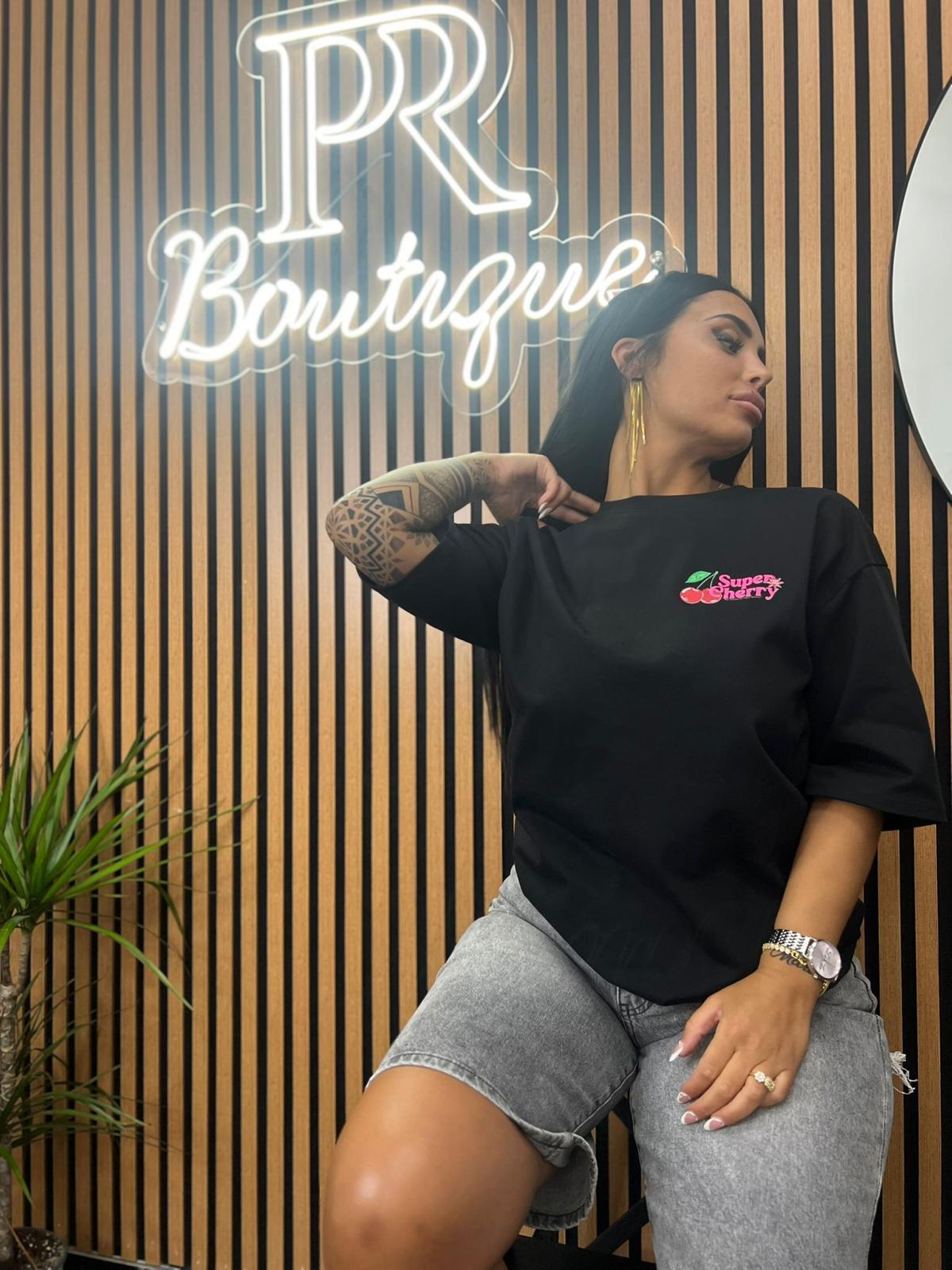 T-SHIRT CON CHARM